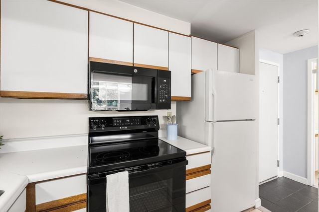 1 Watermill Place 516, Arlington, MA 02476