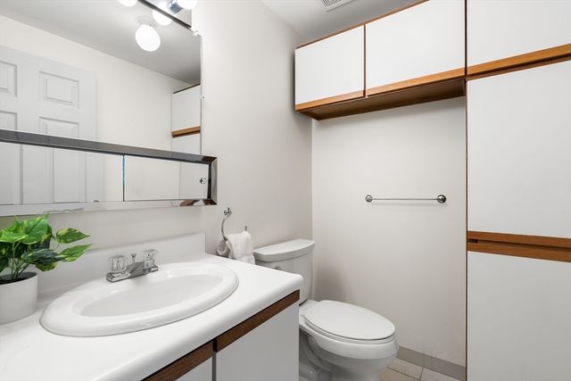 1 Watermill Place 516, Arlington, MA 02476