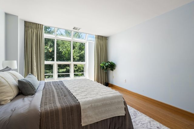 1 Watermill Place 516, Arlington, MA 02476