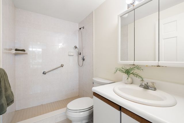 1 Watermill Place 516, Arlington, MA 02476