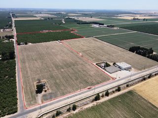 14597 Sunset Dr, Livingston, CA 95334