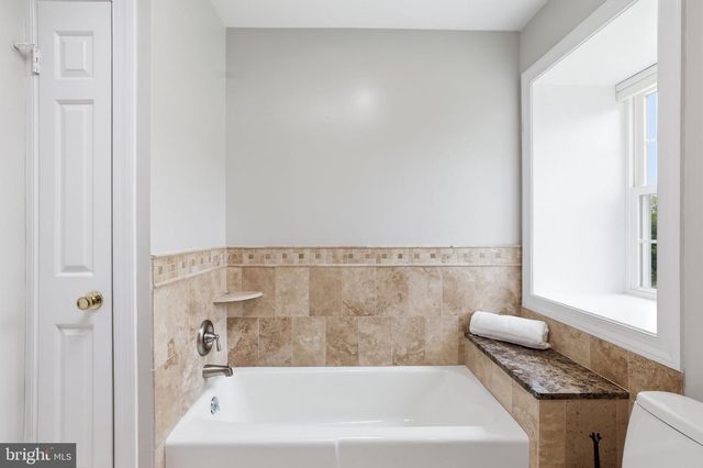 14200 WHITE WATER WAY, Gaithersburg, MD 20878