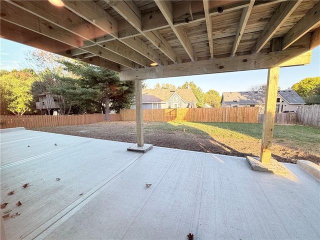 7115 N Corrington Avenue, Kansas City, MO 64119