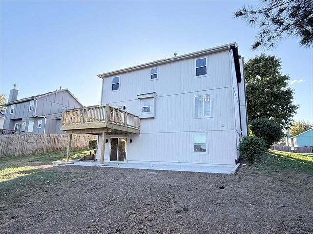 7115 N Corrington Avenue, Kansas City, MO 64119