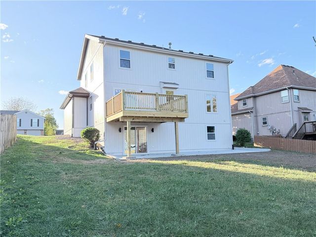 7115 N Corrington Avenue, Kansas City, MO 64119