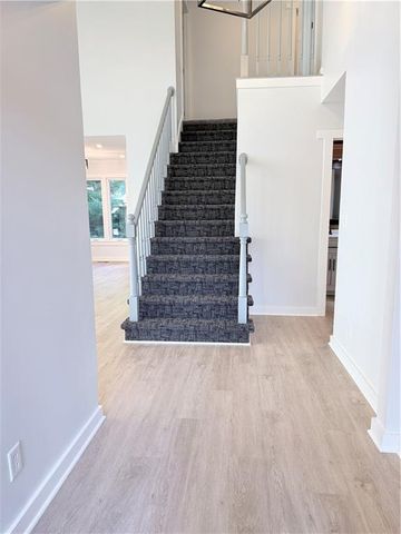 7115 N Corrington Avenue, Kansas City, MO 64119