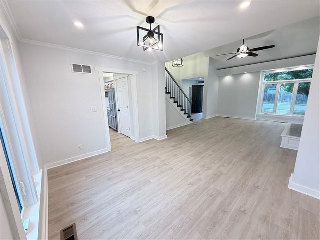 7115 N Corrington Avenue, Kansas City, MO 64119