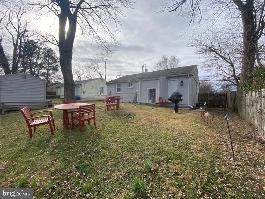 7928 PIEDMONT AVE, Lanham, MD 20706