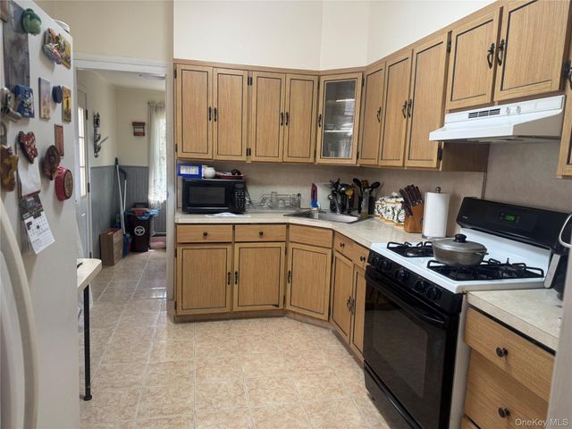 8058 88th Road, Woodhaven, NY 11421