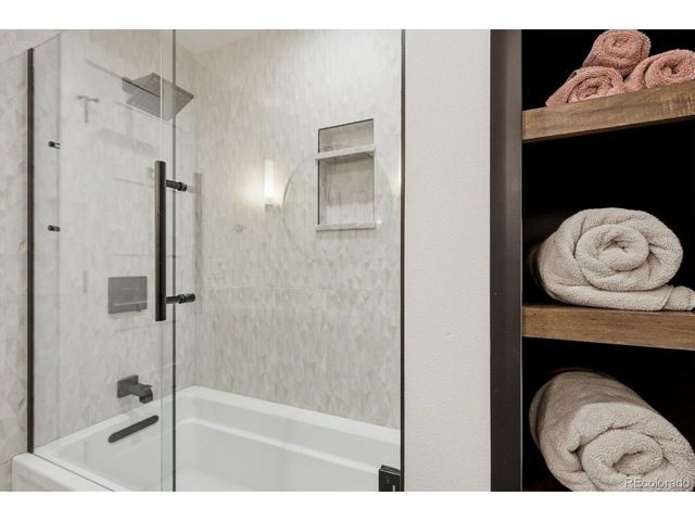7371 S Madison Cir, Centennial, CO 80122