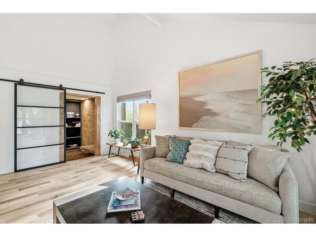 7371 S Madison Cir, Centennial, CO 80122