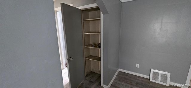 14290 Stansbury Street, Detroit, MI 48227