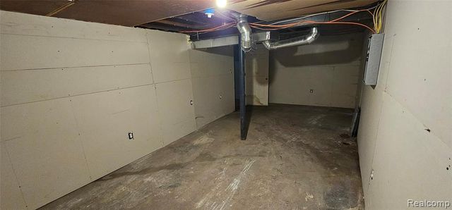 14290 Stansbury Street, Detroit, MI 48227