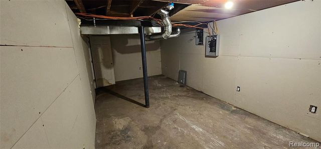 14290 Stansbury Street, Detroit, MI 48227