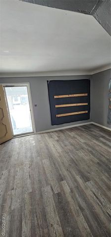 14290 Stansbury Street, Detroit, MI 48227