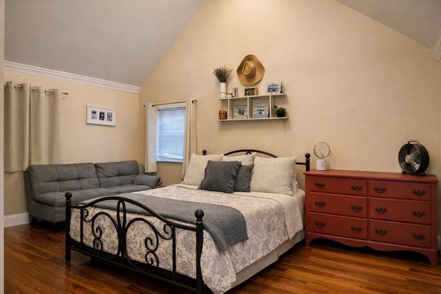 496 Medford Street, Somerville, MA 02145