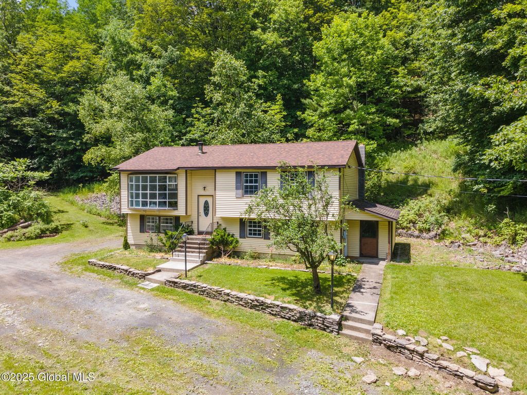 257 Lake Road, Cobleskill, NY 12043
