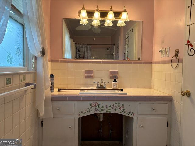 888 Oak Hill Drive, Trion, GA 30753