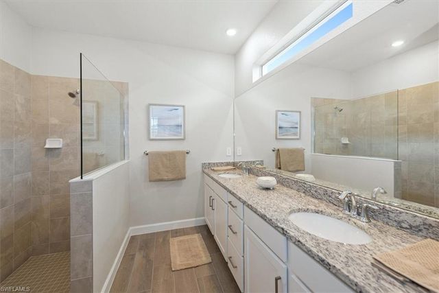 3061 Weston Manor DR, Alva, FL 33920