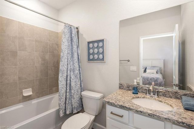 3061 Weston Manor DR, Alva, FL 33920