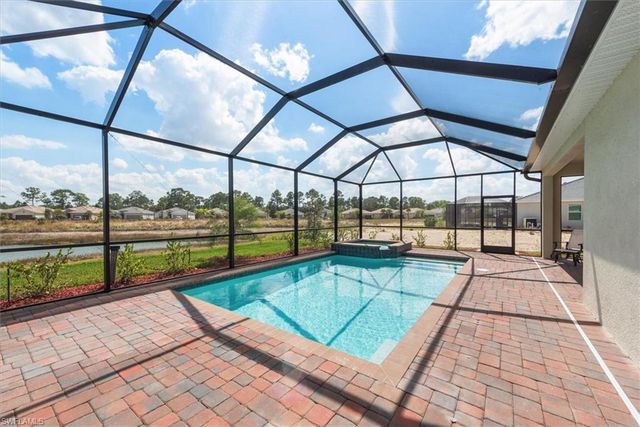 3061 Weston Manor DR, Alva, FL 33920