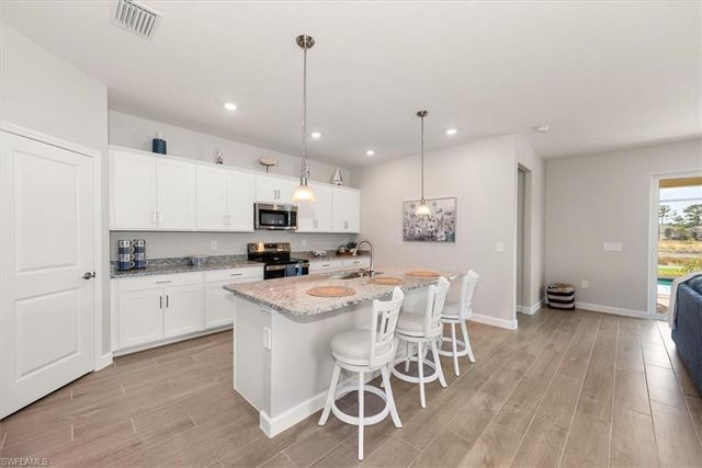 3061 Weston Manor DR, Alva, FL 33920