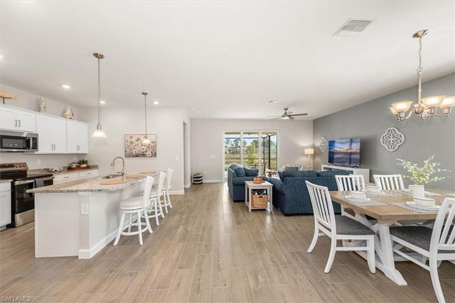 3061 Weston Manor DR, Alva, FL 33920