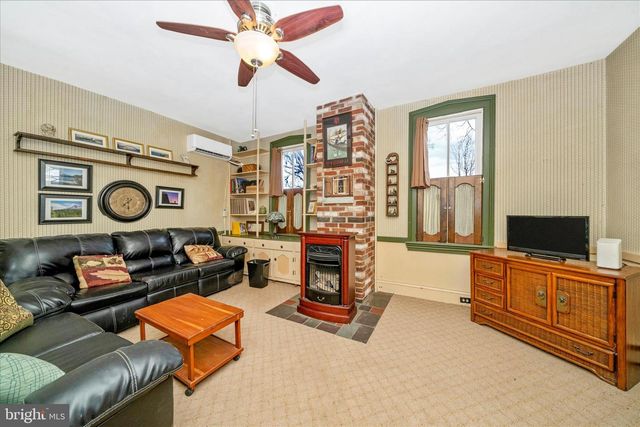 6710 FORD RD, Frederick, MD 21702