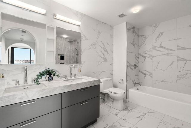 300 Pier 4 Blvd 6D, Boston, MA 02110