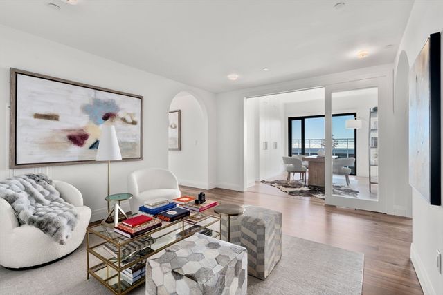 300 Pier 4 Blvd 6D, Boston, MA 02110