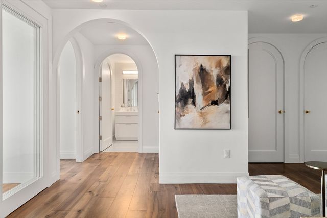 300 Pier 4 Blvd 6D, Boston, MA 02110