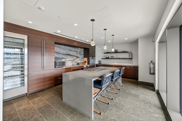 300 Pier 4 Blvd 6D, Boston, MA 02110