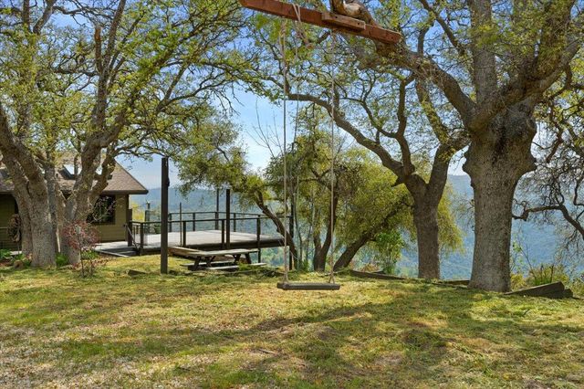 30140 Tuttle Court, Tehachapi, CA 93561