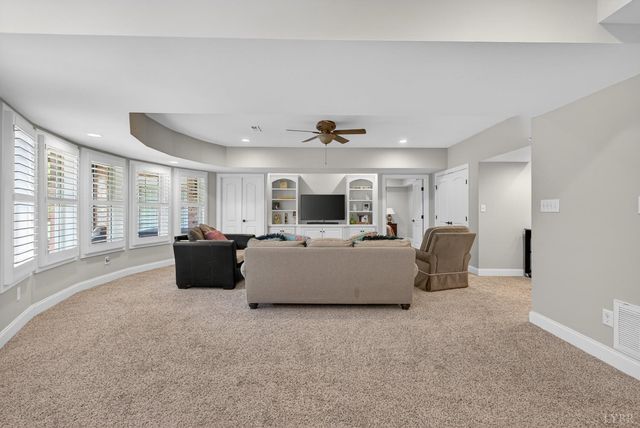 101 McKenna Circle, Lynchburg, VA 24503