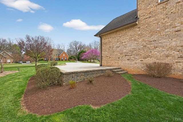 101 McKenna Circle, Lynchburg, VA 24503