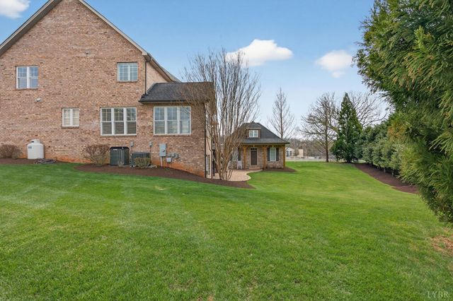 101 McKenna Circle, Lynchburg, VA 24503