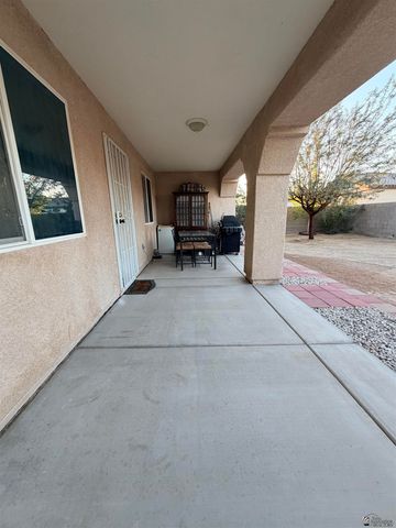 3670 E Los Olivos Dr, San Luis, AZ 85336