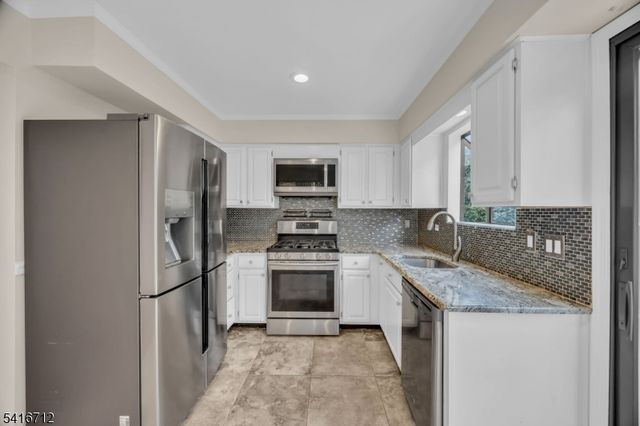 8 Village Park Ct 8, Scotch Plains Twp., NJ 07076