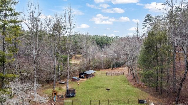 960 Coles Crossing Road, Mineral Bluff, GA 30559