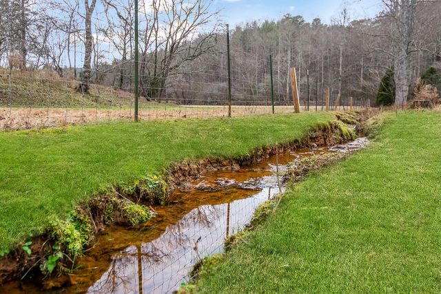 960 Coles Crossing Road, Mineral Bluff, GA 30559