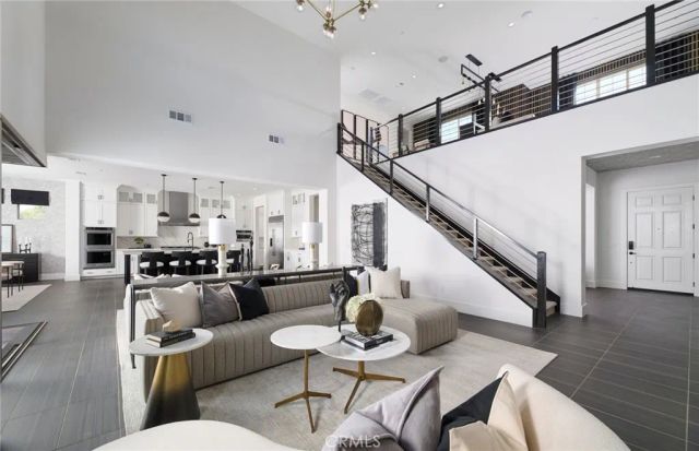 12828 Yountville, Riverside, CA 92503