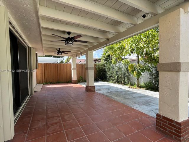 13355 NW 8th Ter, Miami, FL 33182