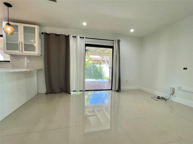 13355 NW 8th Ter, Miami, FL 33182