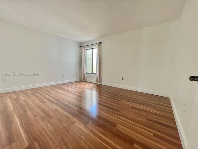 13355 NW 8th Ter, Miami, FL 33182
