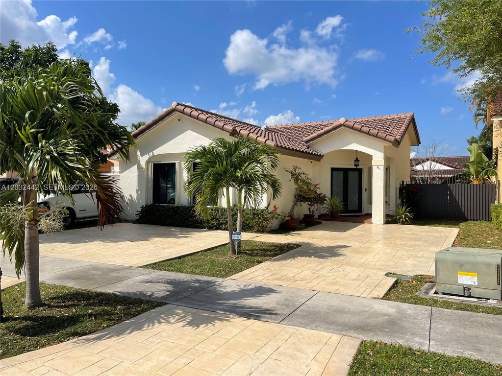 13355 NW 8th Ter, Miami, FL 33182