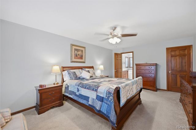 4735 Bentley Drive, Troy, MI 48098