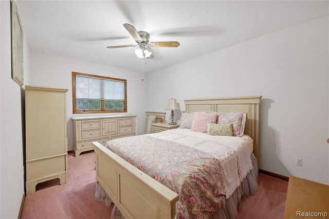 4735 Bentley Drive, Troy, MI 48098