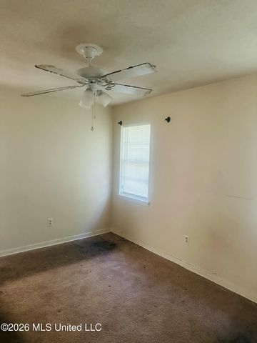 508 Queen Park Circle, Jackson, MS 39209