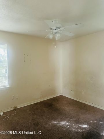 508 Queen Park Circle, Jackson, MS 39209