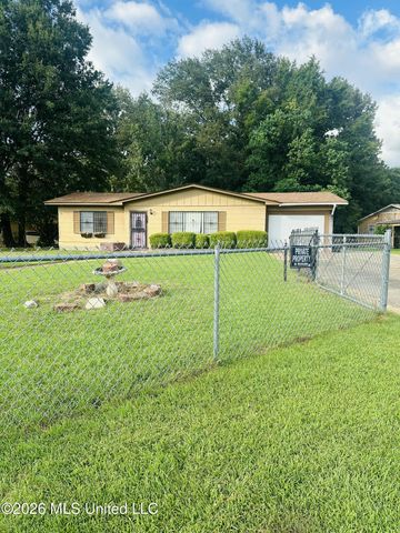 508 Queen Park Circle, Jackson, MS 39209
